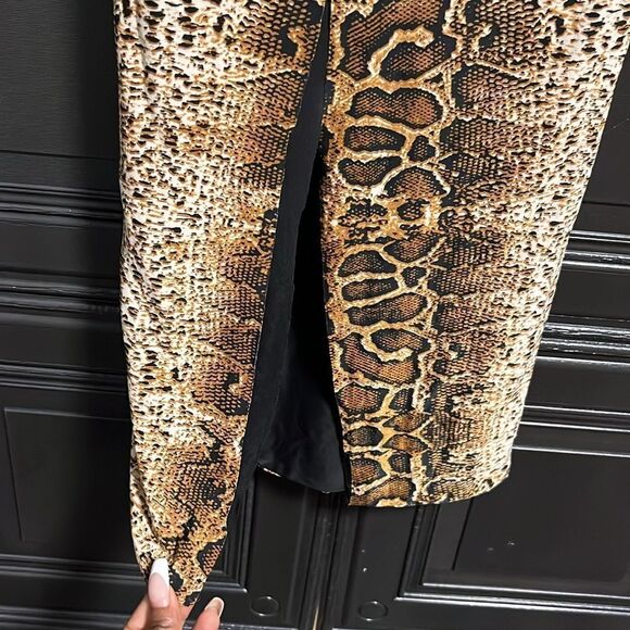 Fashionnova  print ed midi skirt - Picture 3 of 7